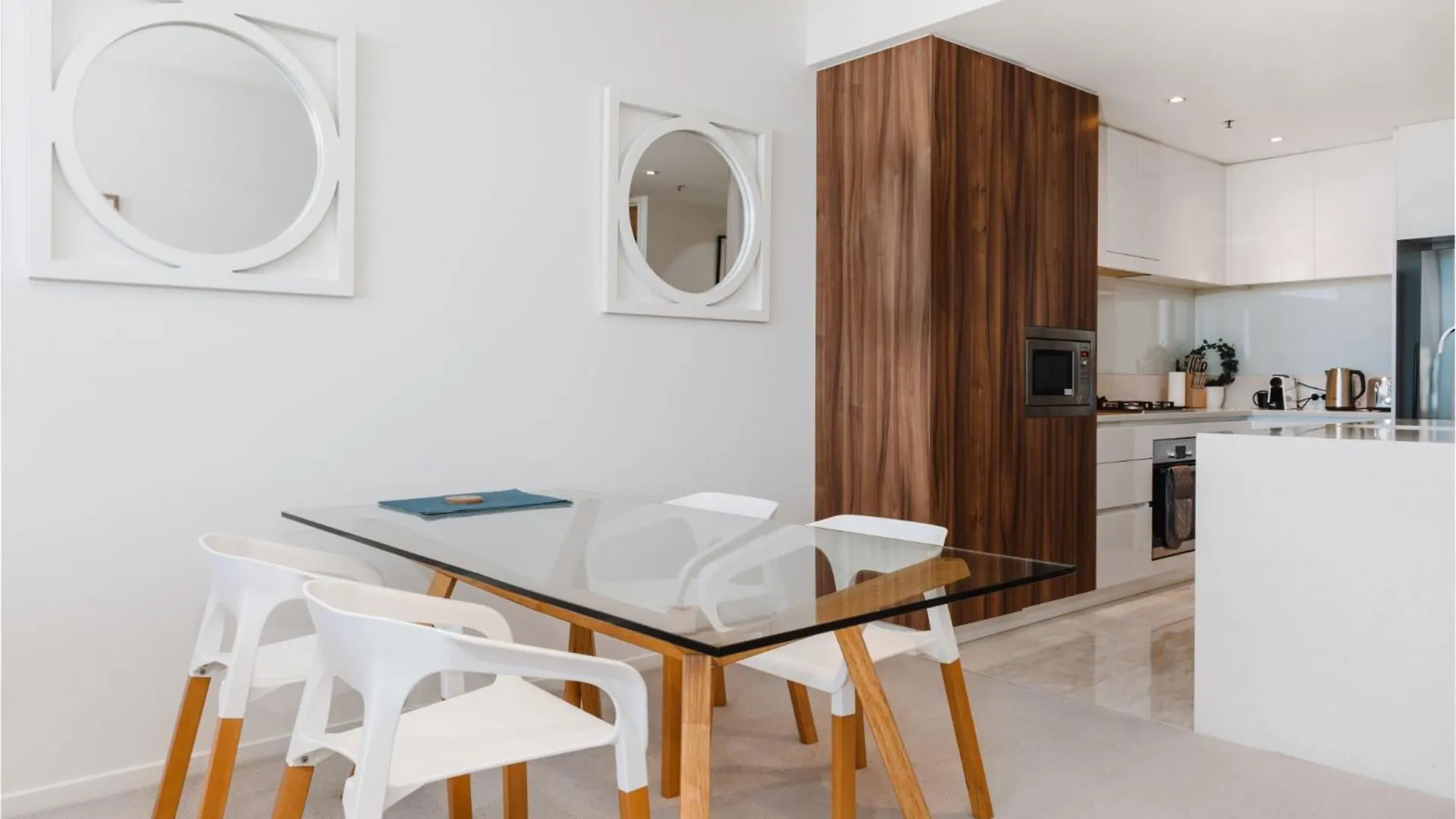 Apartmán 1-Bed With Amazing Views, Pool, Gym, Bbq & Parking Canberra